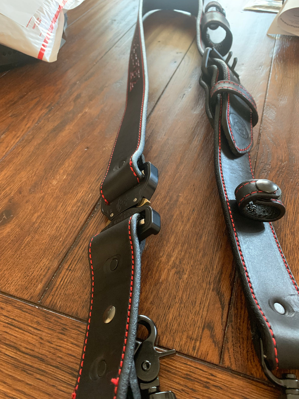 Radio strap with cobra quick release